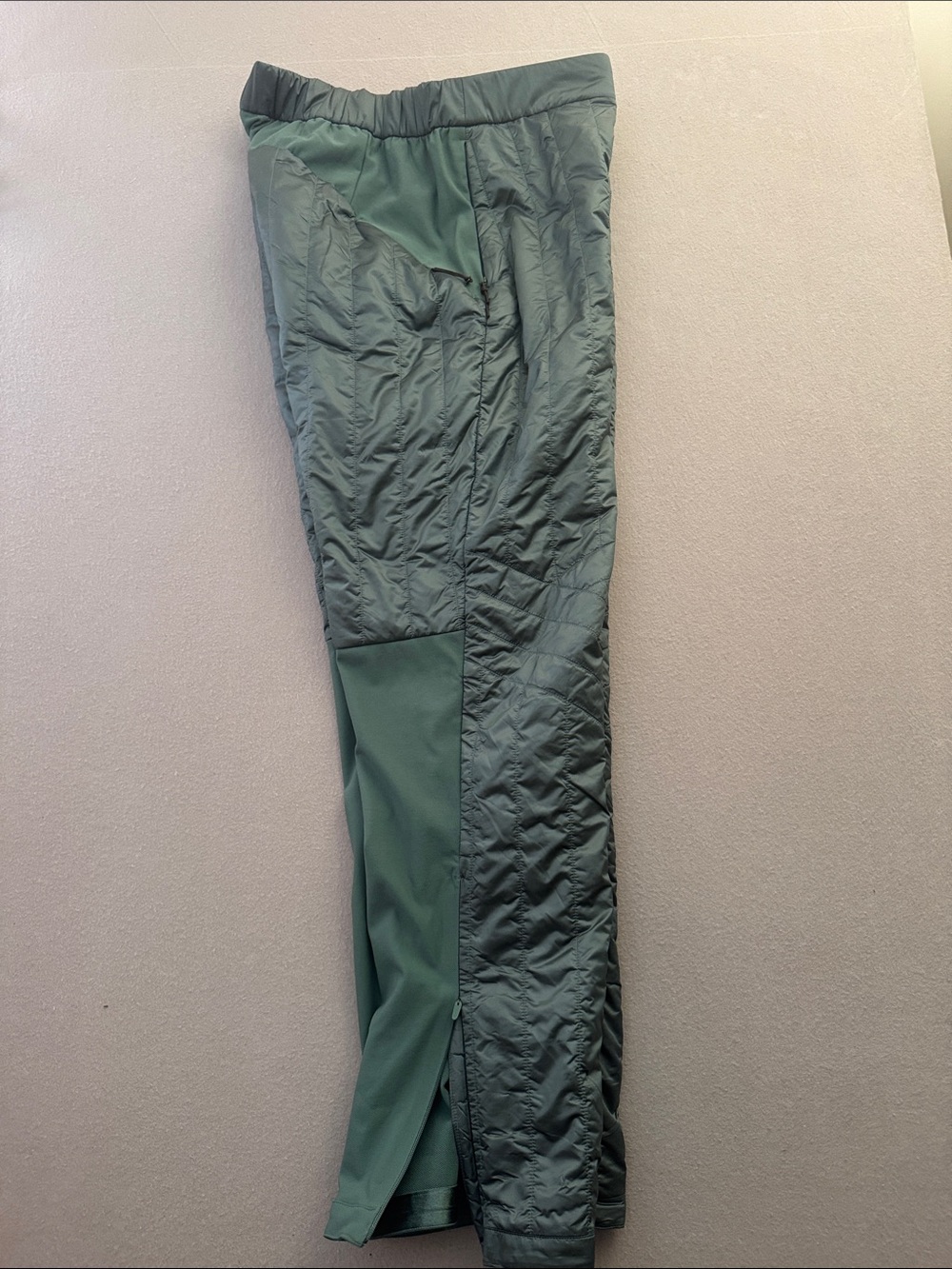 Lululemon 2026 Olympic Team Canada Quilted Insulated Pants Worn at Closing Cerem - Picture 10 of 12